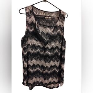 Maurices Black and White Zigzag Sleeveless Blouse